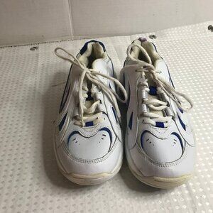 CURVES WOMENS LEATHER WALKING SHOES SIZE 6.5